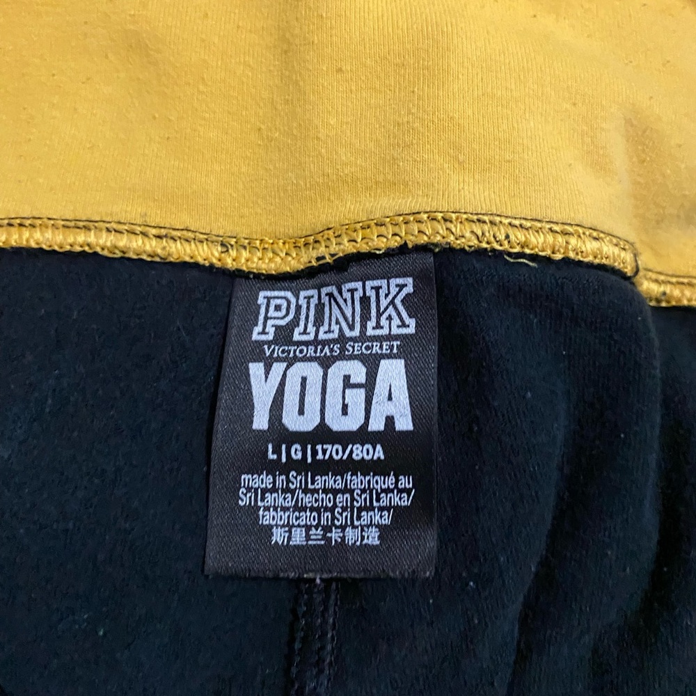 PINK yoga leggings